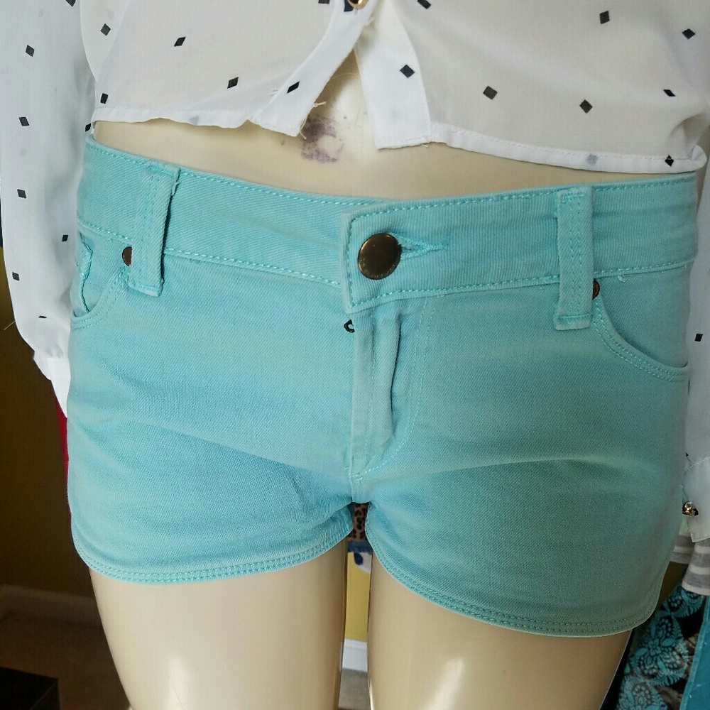 Forever 21 mint green shorts